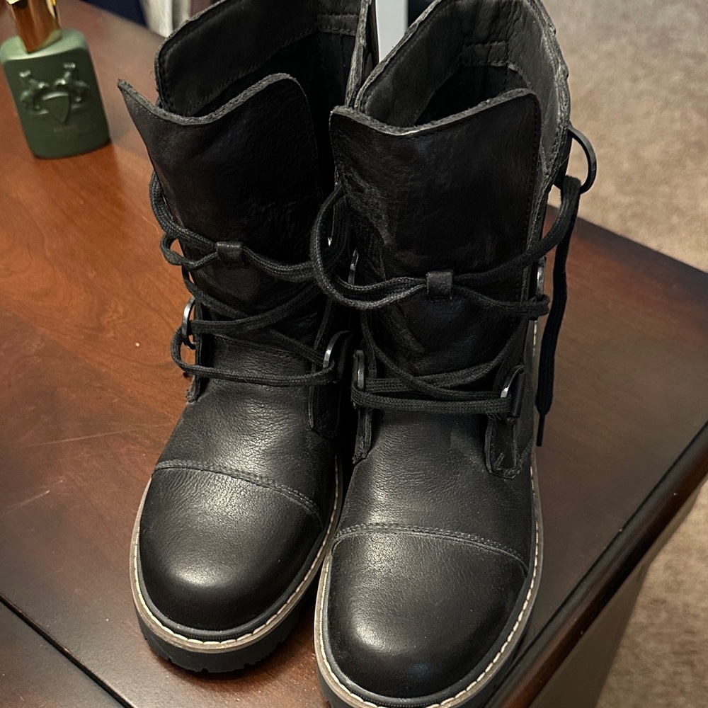 Sorel Black Combat Boots